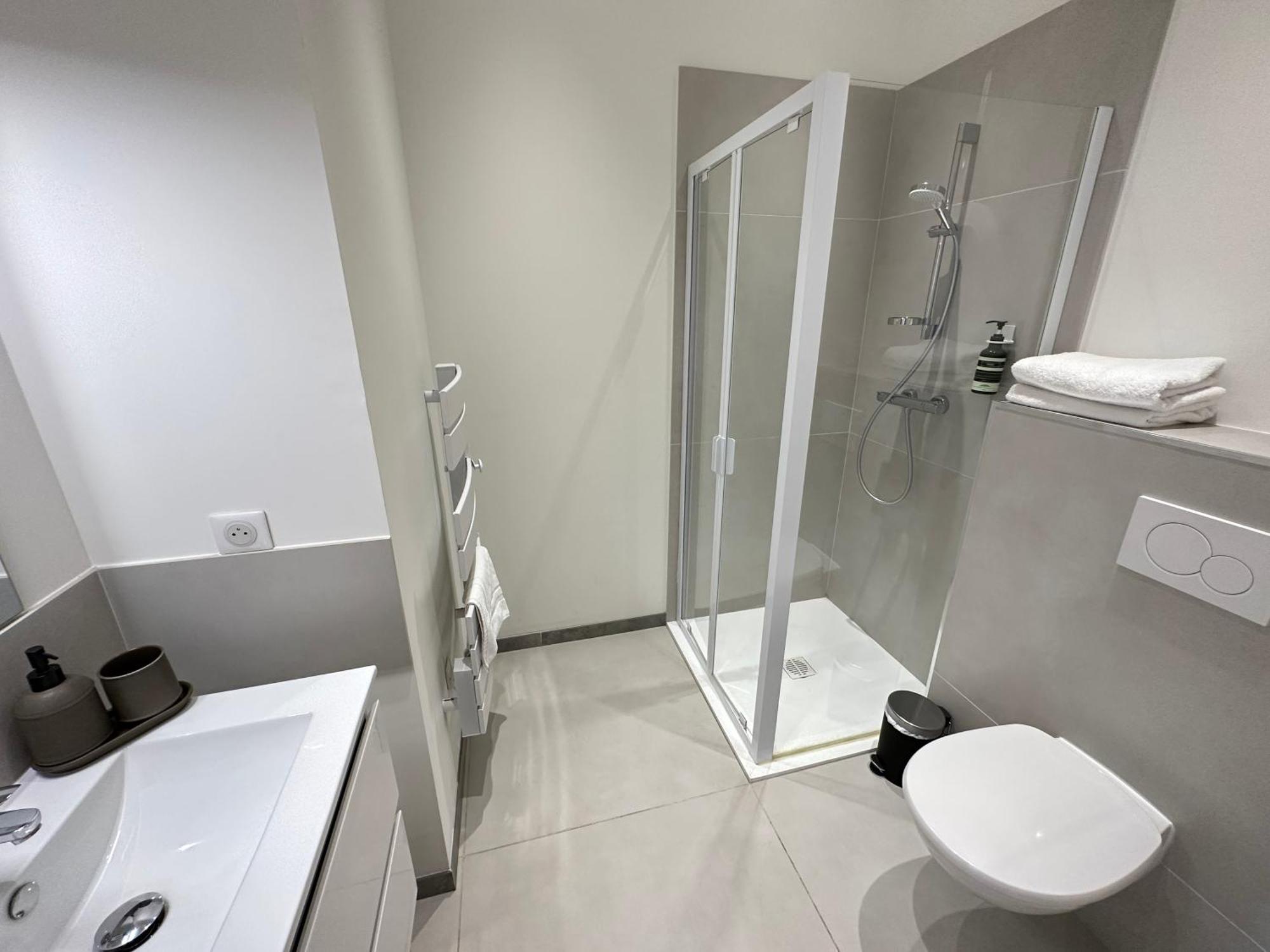 Maison De Ville Tout Confort A Cannes Et A 10 Minutes A Pied De La Plage Экстерьер фото
